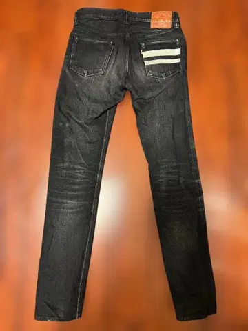 모모타로 진즈 출진 라벨 B0105SP W31 내로우 테이퍼드