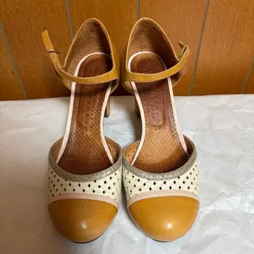 CHIE MIHARA 치에미하라 펌프스 38.5