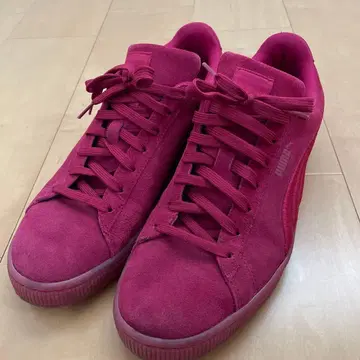 PUMA 스웨이드 로우컷 스니커즈 마젠타