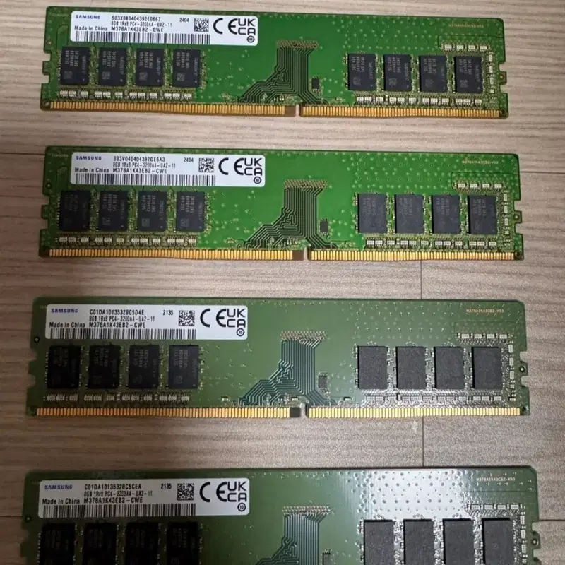 삼성 DDR4 8GB PC4-3200AA 램 4개 메모리