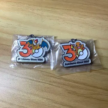 포켓몬 30주년 메탈 참 마스코트 리자몽 파이리