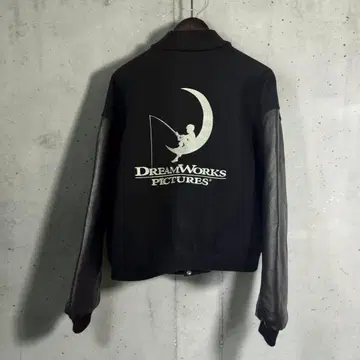 레어 'DreamWorks' 스타디움 재킷 (M) 바시티 자켓