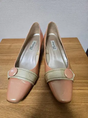 히미코 로우힐 펌프스