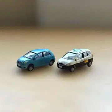 토미텍 카 컬렉션 혼다 핏 자율 방범차 도요타 비츠