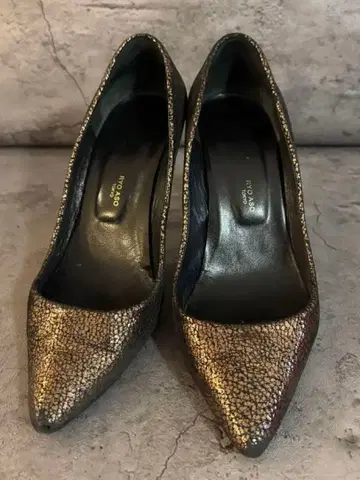 RYO ASO 브론즈 하이힐