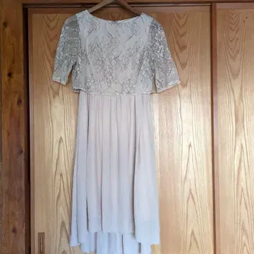 aimer anche 베이지 레이스 탑 x 테일 스커트 드레스