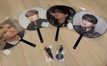 JO1 시로이와 루키 부채 4개 세트 + 아크릴 스탠드 2개