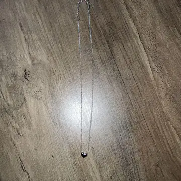 실버 하트형 펜던트 목걸이