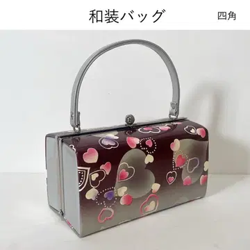 하트 무늬 에나멜 기모노 가방 사각