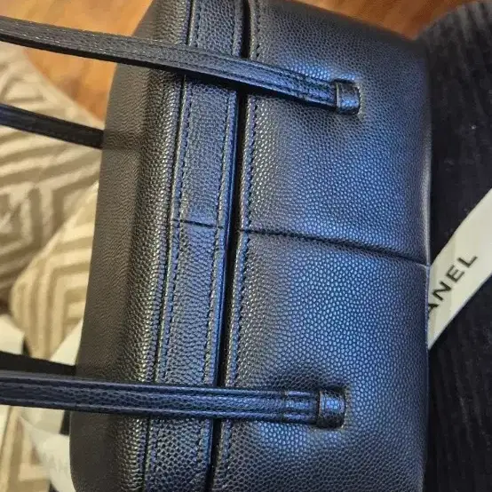샤넬 새상품 프레피코코 직사각 베니티백 제니백 블랙 캐비어 사진 2