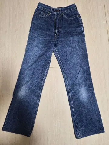 Levi Strauss & Co. 511-217 스트레이트 데님