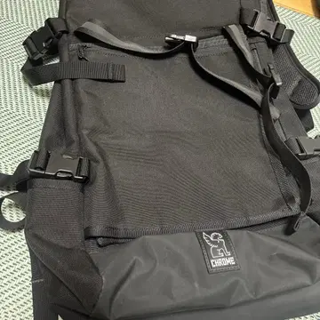 CHROME 블랙 백팩