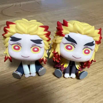 큐룽하게 쳐다보는 포즈 렌고쿠 쿄쥬로, 렌고쿠 센쥬로