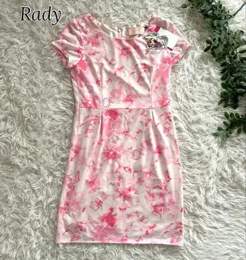 새상품 rady 레이디 키티 콜라보 반팔 원피스 올 패턴