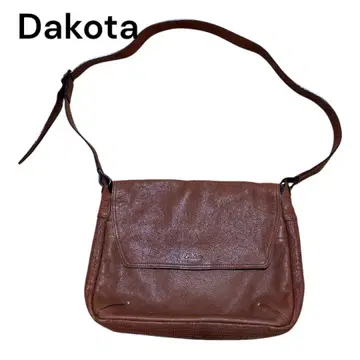Dakota 브라운 숄더백