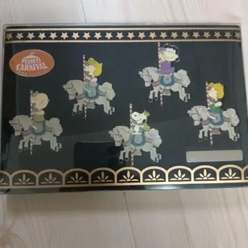 PEANUTS CARNIVAL 핀 배지 세트