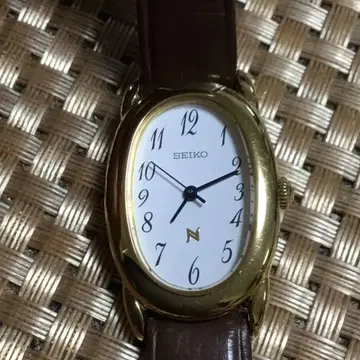 SEIKO 1F21-5B70 made in JAPAN 여성용 손목시계