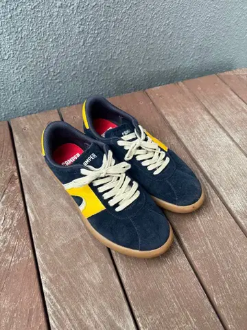 CAMPER 스니커즈