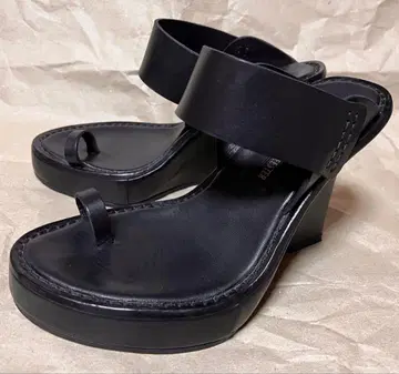 Ann Demeulmeester 플립플랍