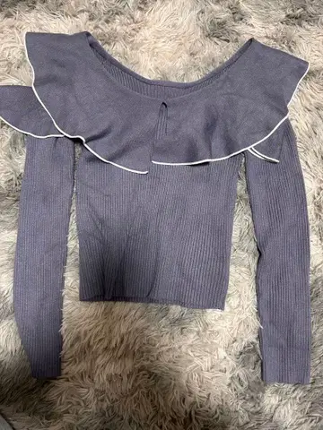 머큐리 듀오 오픈 숄더 긴팔 니트