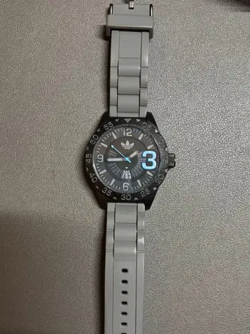 adidas NEWBURGH 아디다스 뉴버그 손목시계