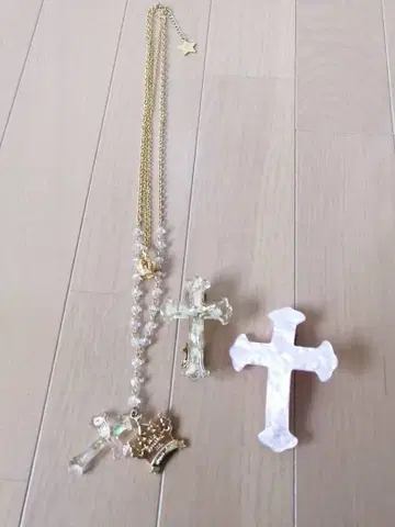 엔젤릭 프리티 & 허니 미 허니 목걸이 & 머리핀 세트