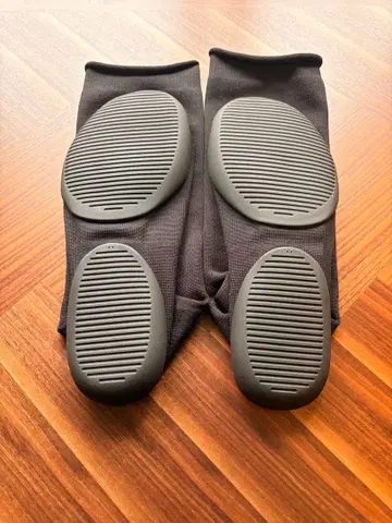 미사용 새상품 yeezy yzy pods 사이즈 2