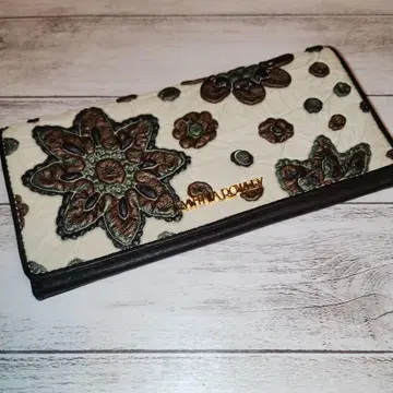 신시아 로울리 시크한 꽃무늬 장지갑