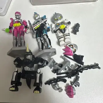 가면라이더 이그제이드 식품 완구 피규어