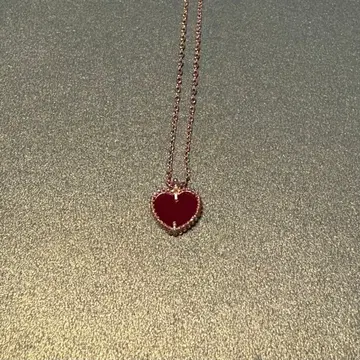 하트 모양 빨간색 펜던트 목걸이