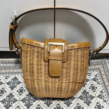 폴 스튜어트 라탄백 베이지