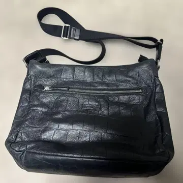 다니엘&밥 블랙 가죽 사코슈 숄더백