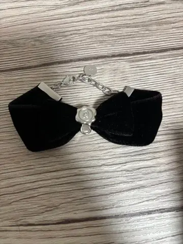 Q-pot 팔찌 에라베루시아와세 벨벳 리본