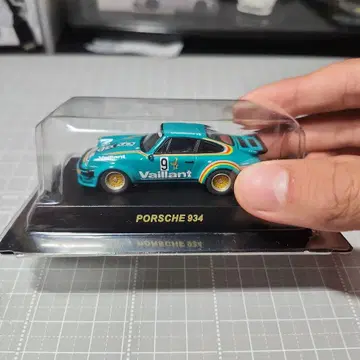 교쇼 포르쉐 934 바이란트 1/64 스케일