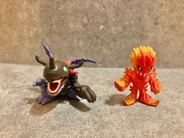 [ 당시 물건 ] 디지몬 피규어 초기 메탈그레이몬 메라몬 세트 판매