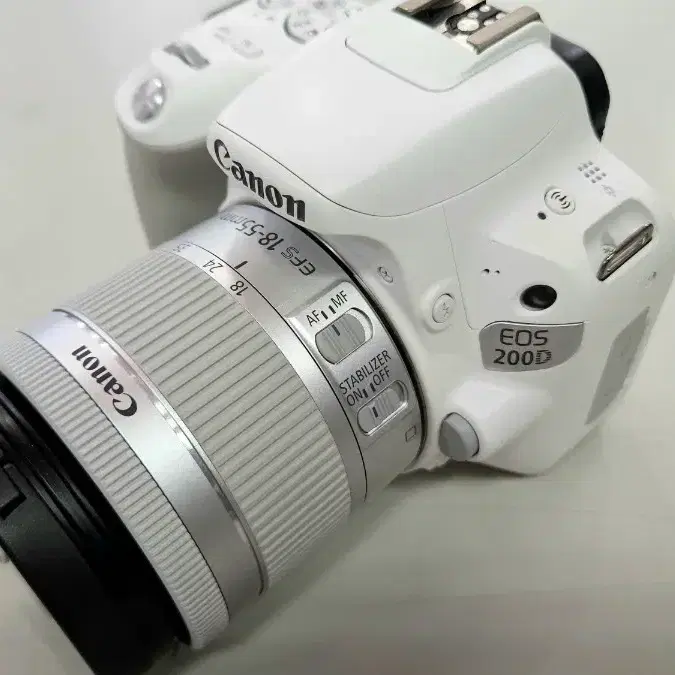 신품급> 캐논 EOS 200D 번들렌즈 풀세트 보급형 입문 DSLR 셀프