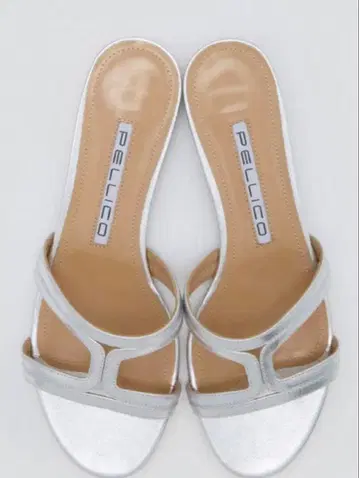 가격 인하 새상품급 펠리코 카날레 샌들 22.5cm