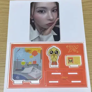 NMIXX 베이 아크릴 스탠드