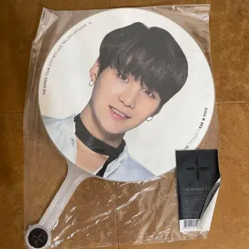 THE WINGS TOUR '2017' ( SUGA ) 윤기 부채