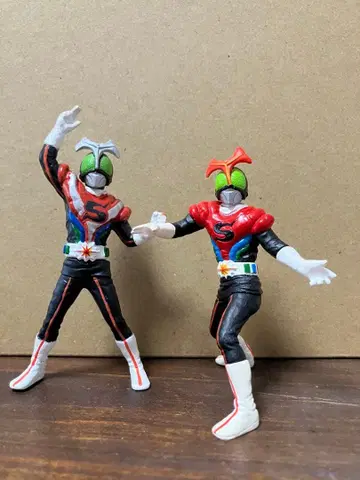 가면라이더 피규어 스트롱거 2개 (가챠가챠