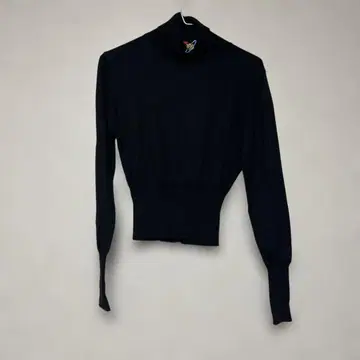 비비안 하이넥 니트