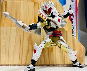 S.H.Figuarts 가면라이더 가브 킹폼