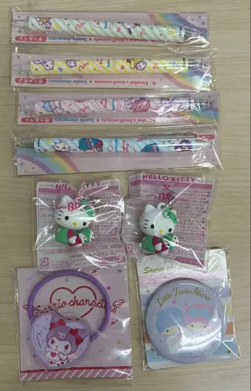 카나헤이 산리오 콜라보 펜, 키티 참, 쿠로미, 키키라라 등등
