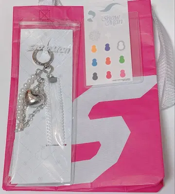 퍼스트 스노우 키링 SnowMan POP-UP 팝업 스토어