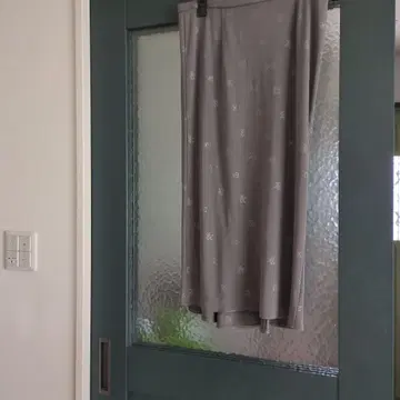 이타리야 GK 그레이 롱 타이트 스커트