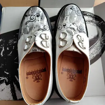 GEORGECOX 8961VI WHITE LEA MUSICNOTE