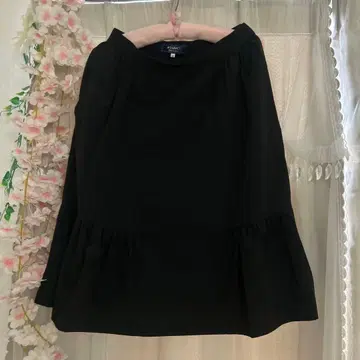 M'S GRACY 블랙 플레어 스커트 40