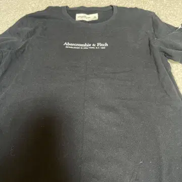 Abercrombie & Fitch 긴팔 티셔츠 블랙