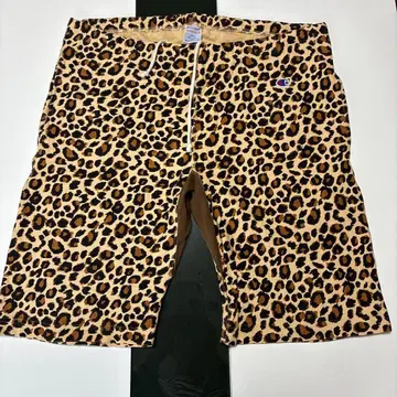 Champion 레오파드 무늬 숏팬츠 L