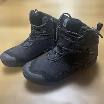 다이와 갯바위 신발 CORDURA 블랙